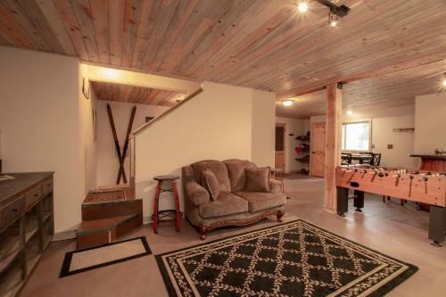 Ponderosa Lodge