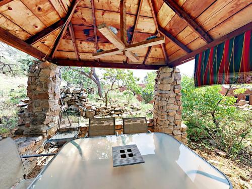 68 Winding Road House
