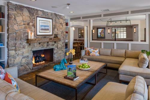 Hotel Westport Inn