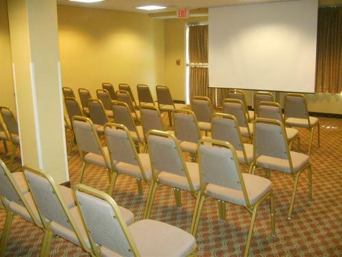 Hotel Best Western Plus Crossroads Inn & Suites