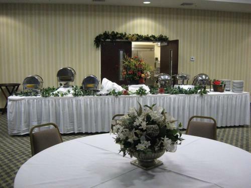 Hotel Best Western Plus Crossroads Inn & Suites