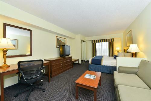 Hotel Best Western Plus Crossroads Inn & Suites