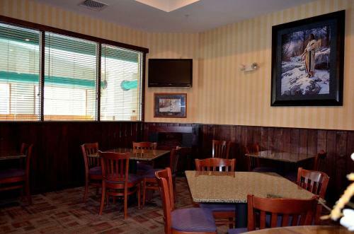 Hotel Best Western Plus Crossroads Inn & Suites