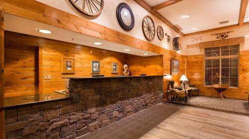 Hotel Best Western Plus Crossroads Inn & Suites