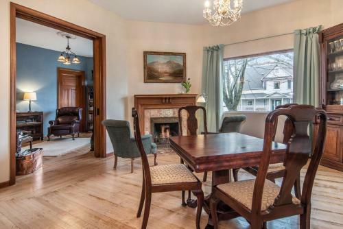 The Lamplighter Bed & Breakfast Of Ludington