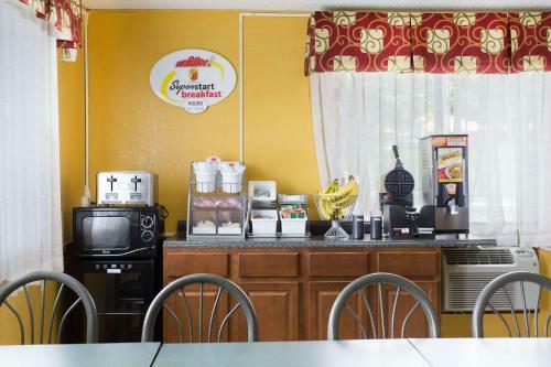 Hotel Super 8 By Wyndham