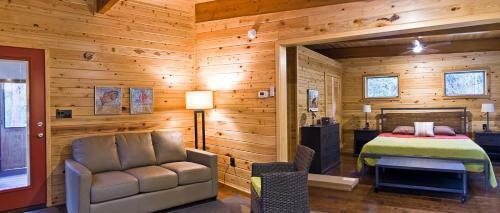 Hotel Coldwater Gardens