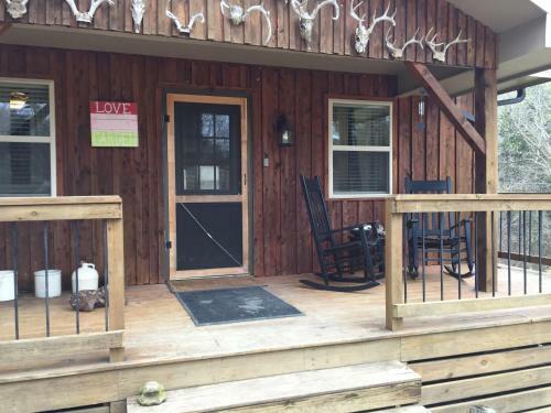 Hogscald Hollow Cabin