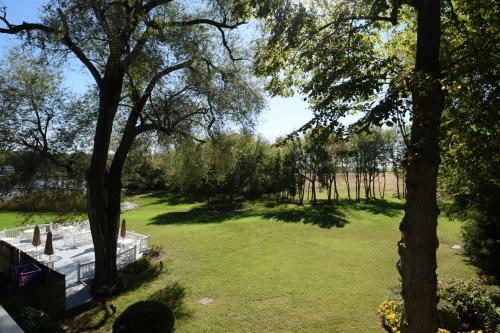 Posada Kent Manor Inn