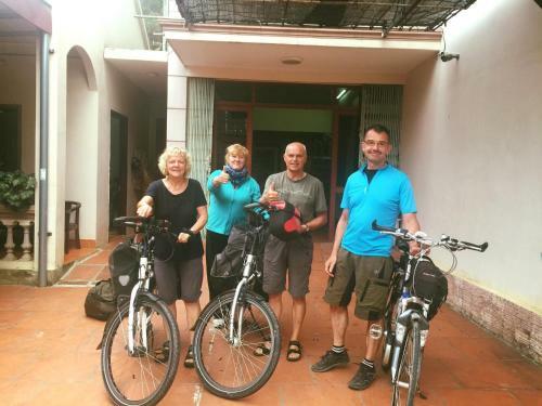 Bed & Breakfast Nhat Son Guesthouse