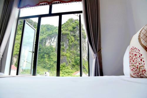 Son Tinh Hotel