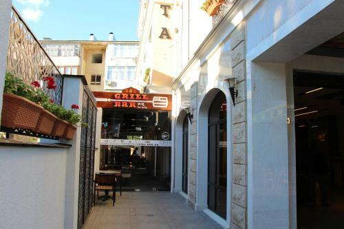 Leon Boutique Hotel