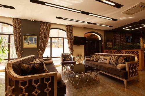 Leon Boutique Hotel