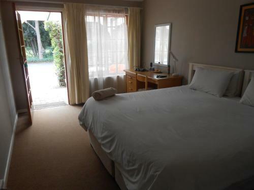 Bed & Breakfast Peppertree House Bnb And Self-catering