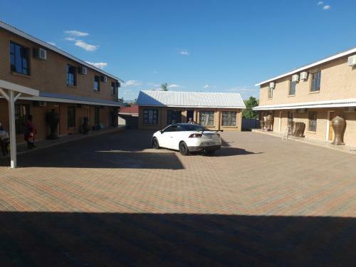 Hostal Matat Gardens