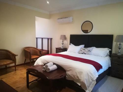 Hostal Moon And Sixpence Garden Guest House