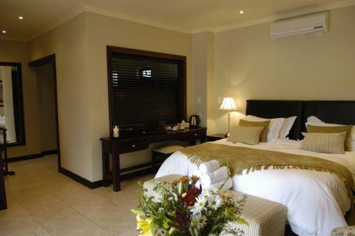 Hostal Moon And Sixpence Garden Guest House