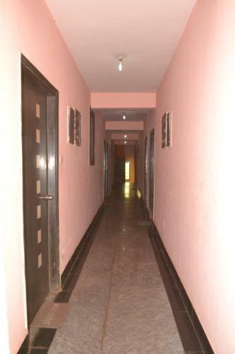 Hotel Adhar
