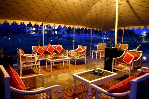Hotel Amritara Jawai Sagar Pali