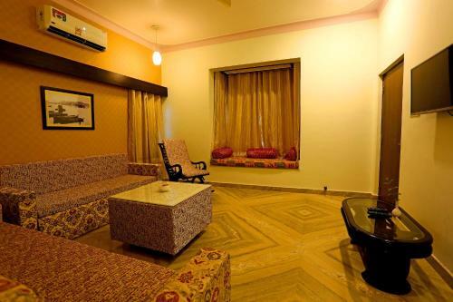 Hotel Anjushree Resorts Padmini Bagh