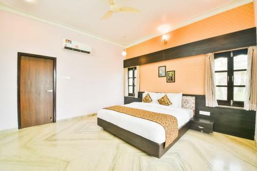 Hotel Anjushree Resorts Padmini Bagh