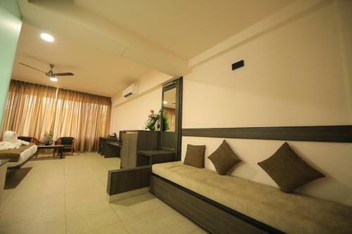 Hotel Shilhaandara