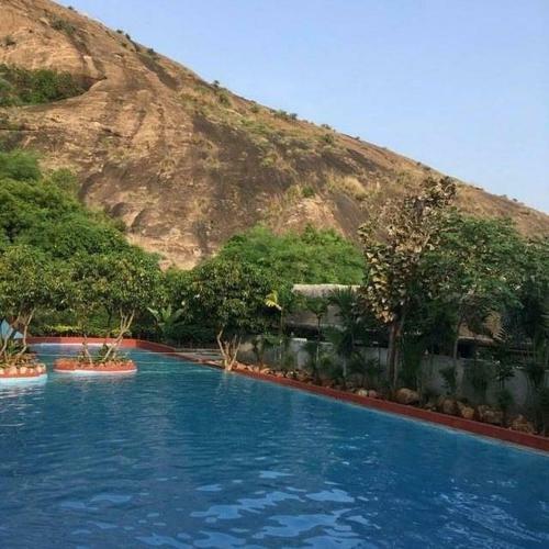 Hotel Shilhaandara
