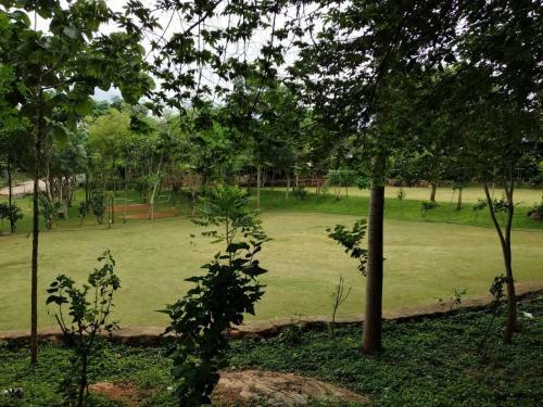 Hotel Shilhaandara