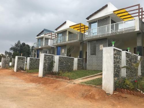 Hotel Sushmika Villas