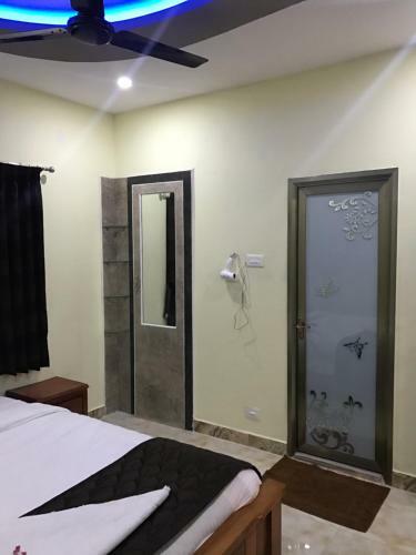 Hotel Sushmika Villas