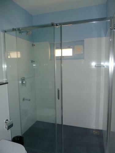 Sreeparthi Hotel