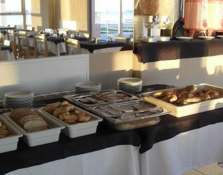 Costanera Hotel