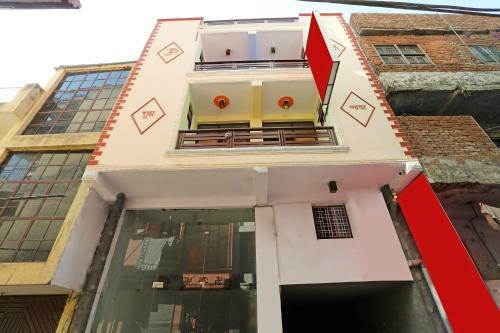 Hotel Oyo 11504 N D Star Residency