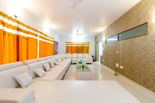 Apartamentos Executive Balcony Rooms - 5 Rooms - 2 Single Cozy Beds