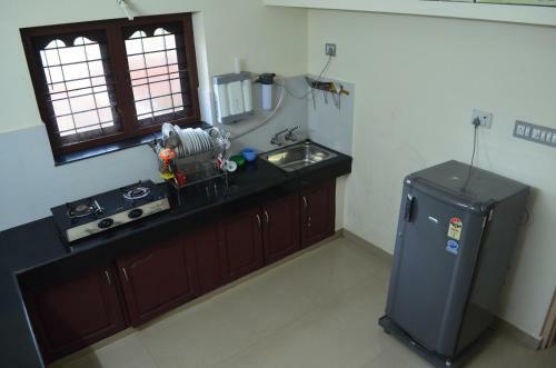 Anna Apartments