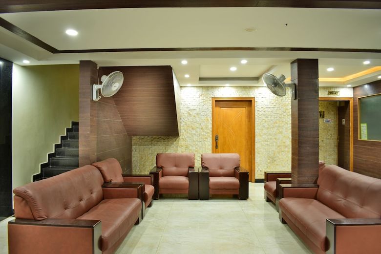 Hotel Pams Residency