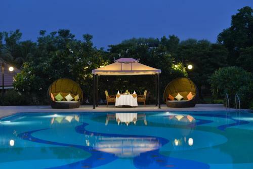 Hotel Madhubhan Resort & Spa