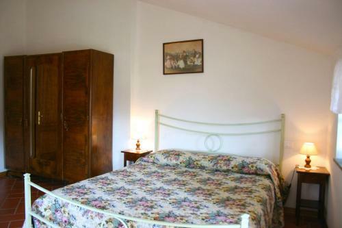 Santa Maria Alla Rassinata Villa Sleeps 15 Pool