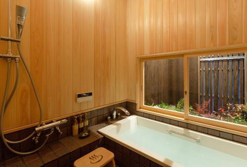 Villa Guesthouse-hana Zen House