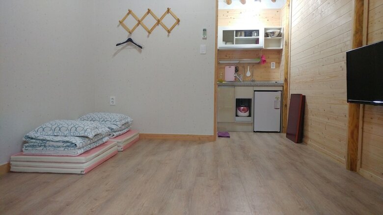Hostal Chowoo Guesthouse