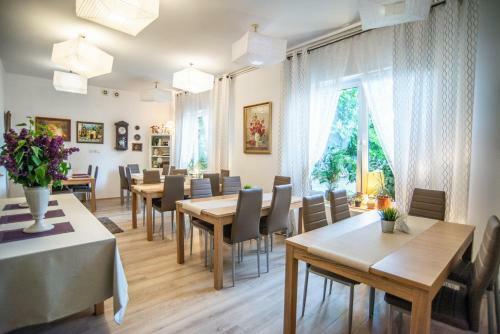 Hostal Hubertus Rewal
