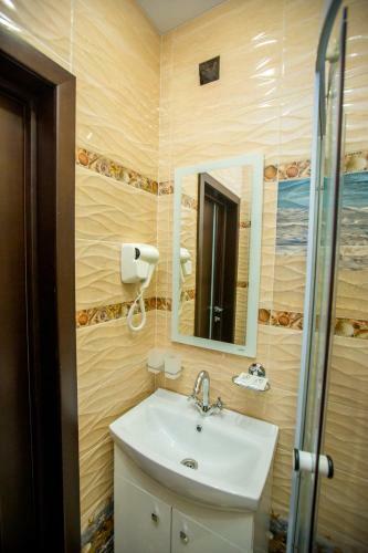 Elion Hotel