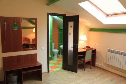 Hotel Dom Uchenykh