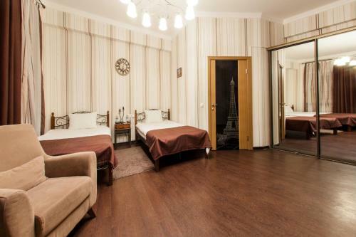 Hotel 7 Dorog