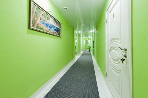 Hotel 7 Dorog