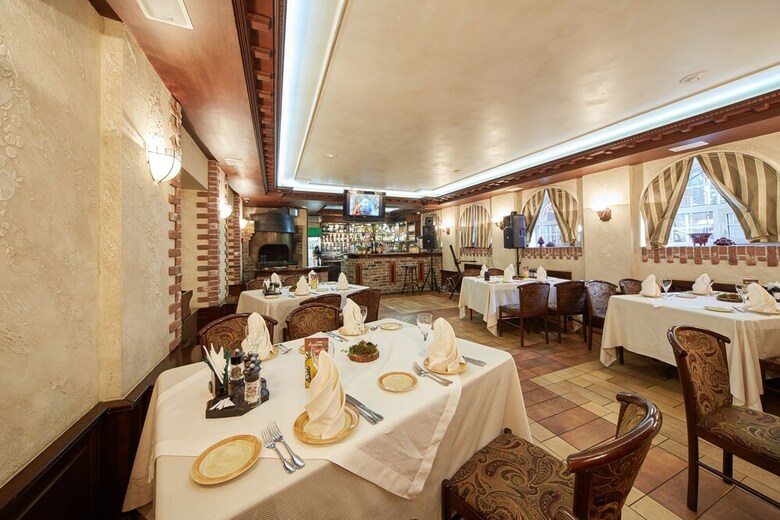 Zvezda Hotel