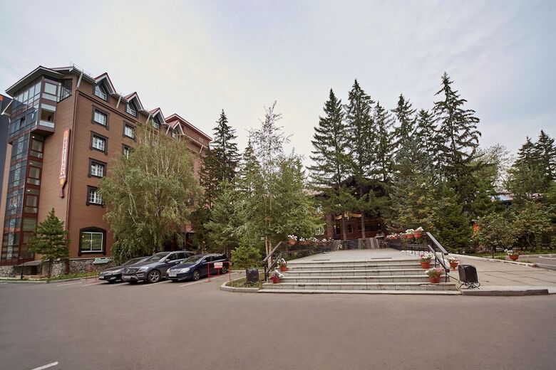 Zvezda Hotel