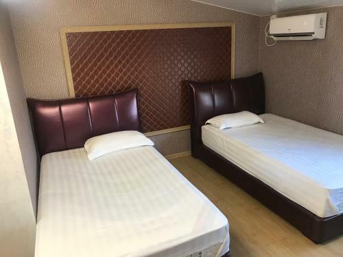 Hotel Seven