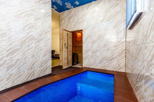 Hotel Seven