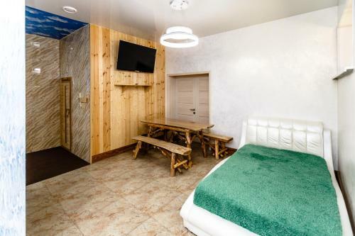 Hotel Seven